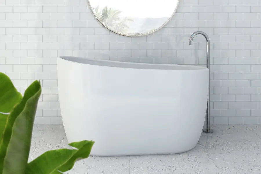 Decina Cosmo 1300 Freestanding with Integrated Overflow